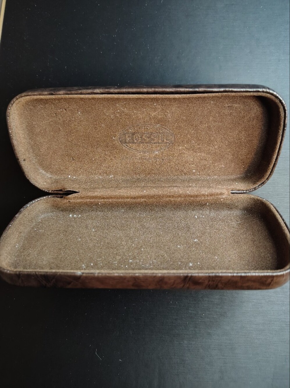 Fossil Vintage Brown Distressed Leather Hard Shell Eyeglass Case - Picture 3 of 5